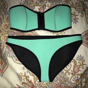 Triangl Bikini